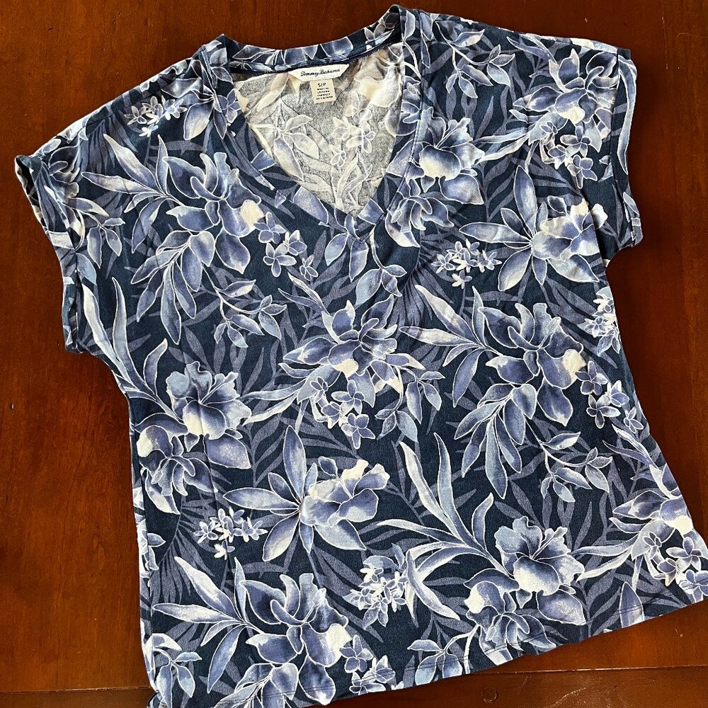 Tommy Bahama Women's Short Sleeved Shirt Size S